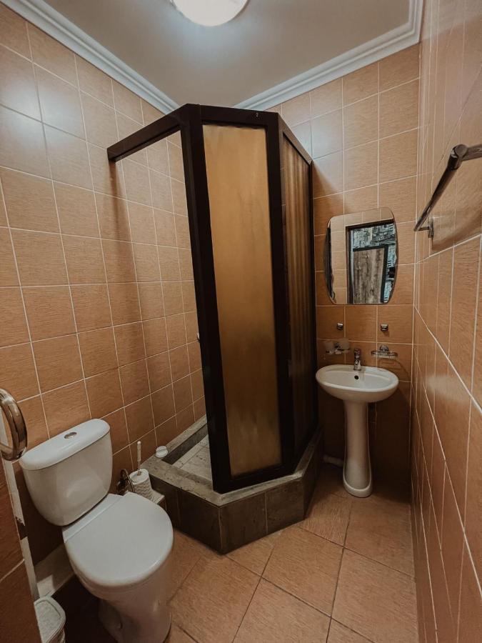 Комплекс Гостиниц Athletic Taraz Exteriör bild