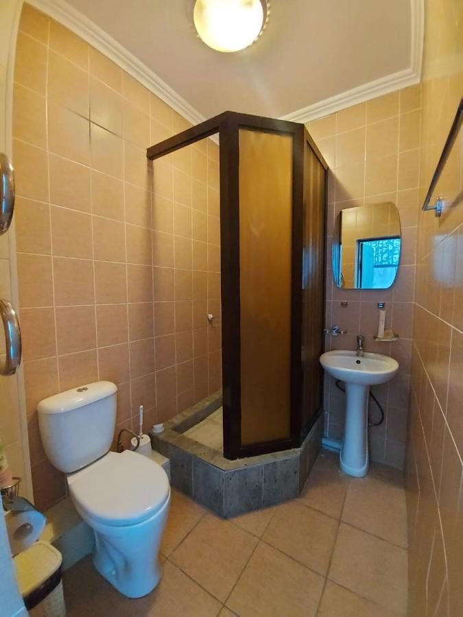 Комплекс Гостиниц Athletic Taraz Exteriör bild